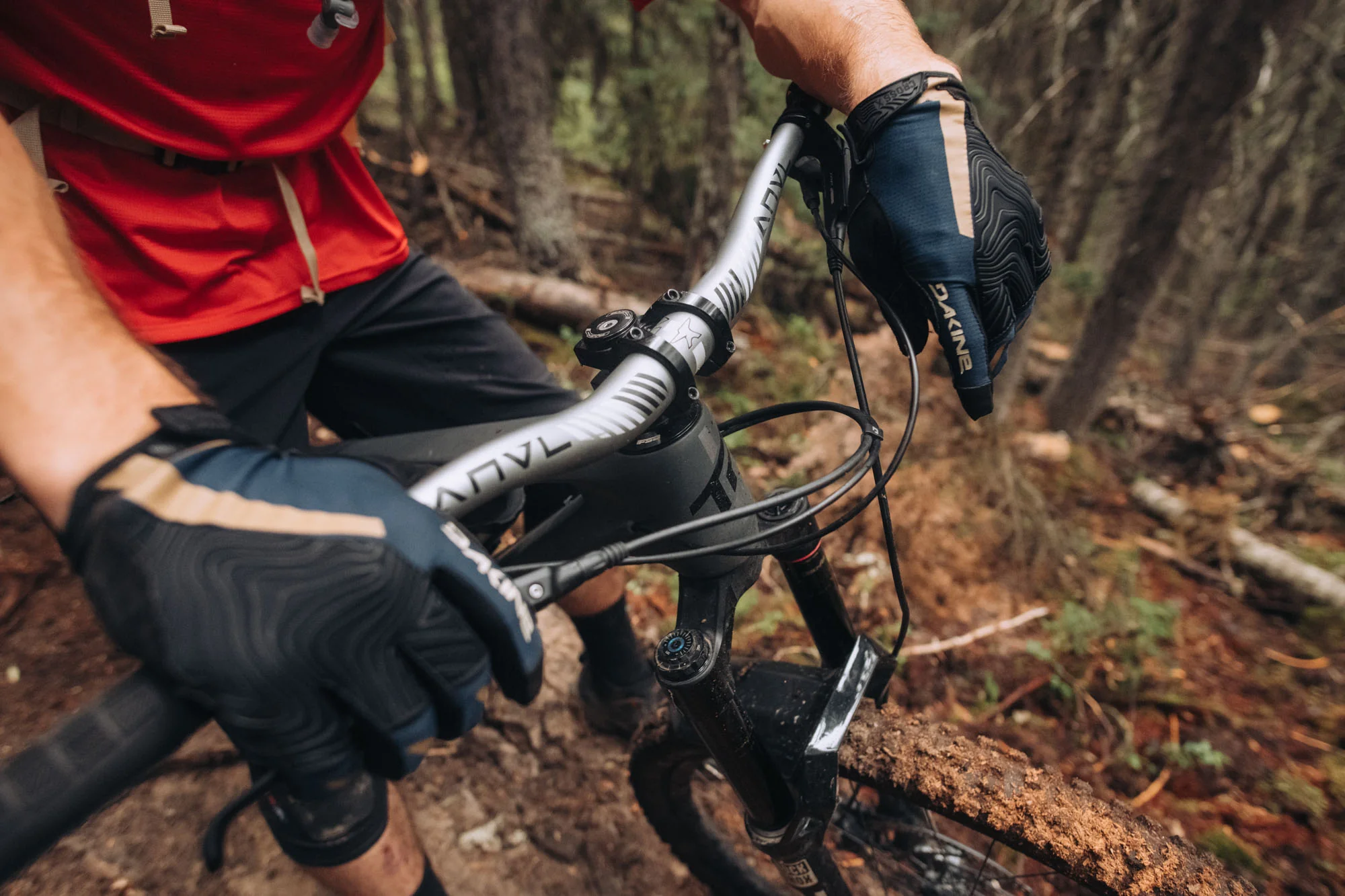 Cross-X 2.0 Gloves - Red Tide - Image 7