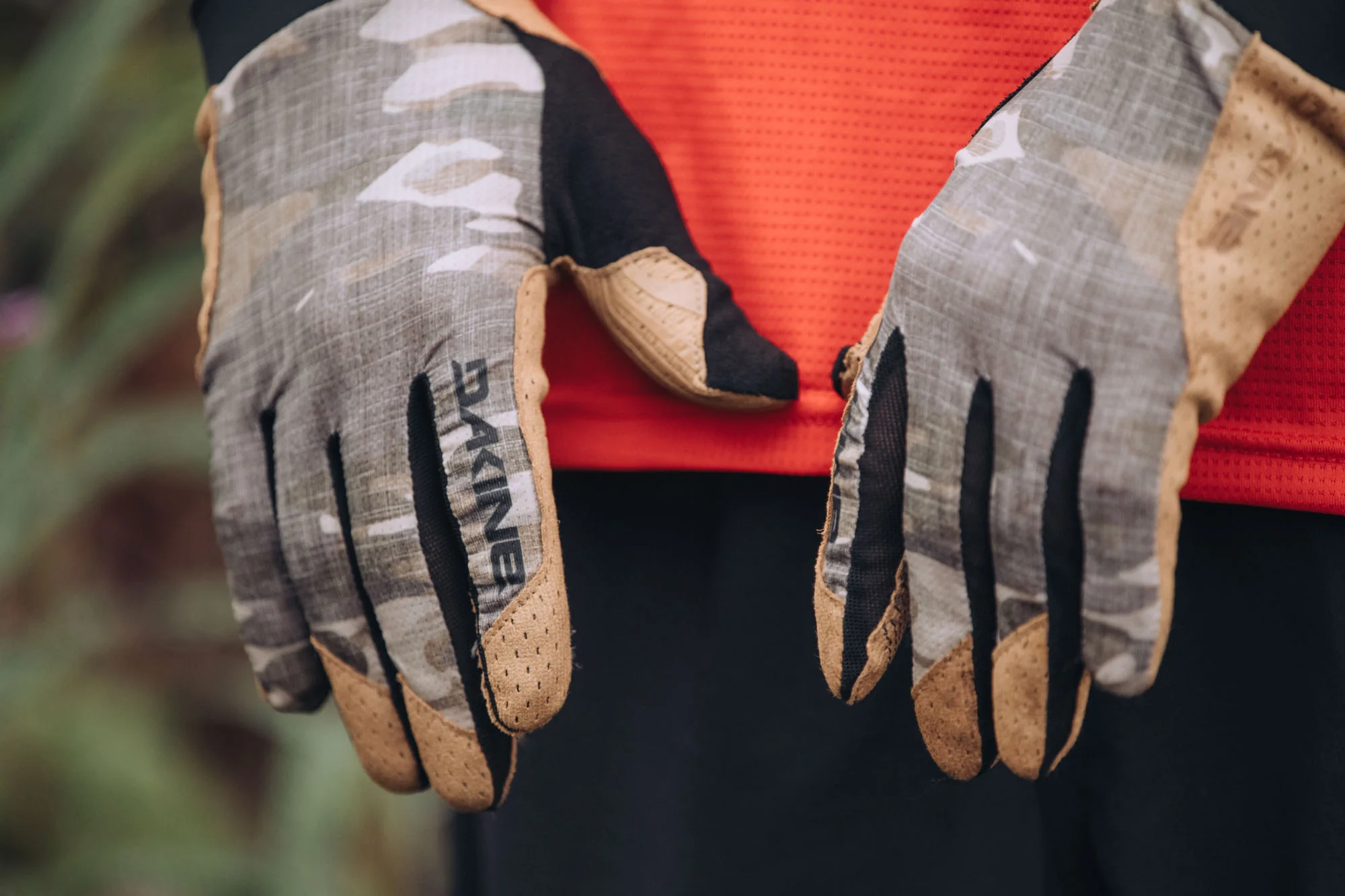 Vectra 2.0 Gloves - Red Tide - Image 8